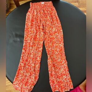 O’Neil, red/floral flowy pants